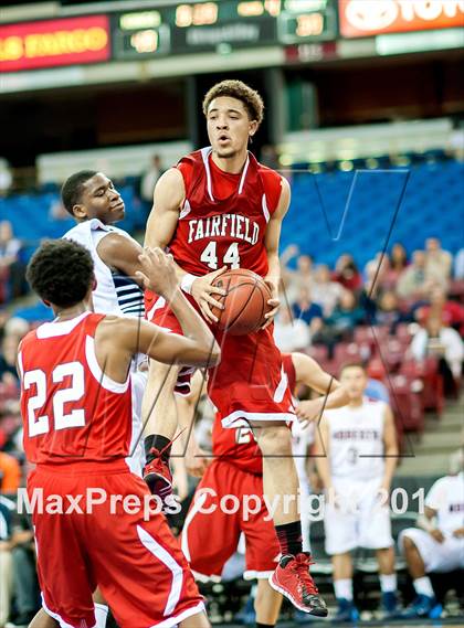 Thumbnail 3 in Fairfield vs. Modesto Christian (CIF SJS D3 Final) photogallery.