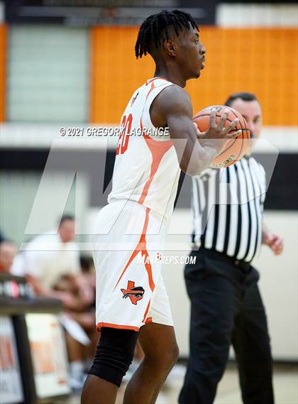 Thumbnail 1 in Aledo vs Haltom photogallery.