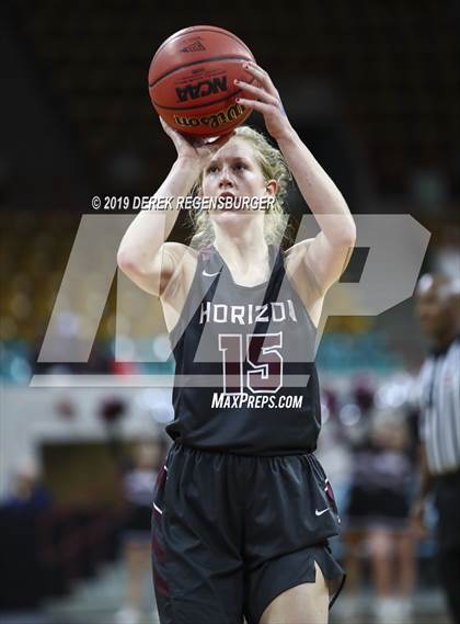 Thumbnail 3 in Regis Jesuit vs Horizon (CHSAA 5A Great 8) photogallery.