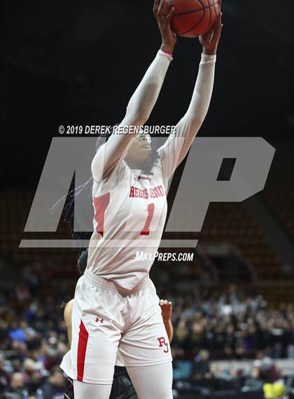 Thumbnail 3 in Regis Jesuit vs Horizon (CHSAA 5A Great 8) photogallery.