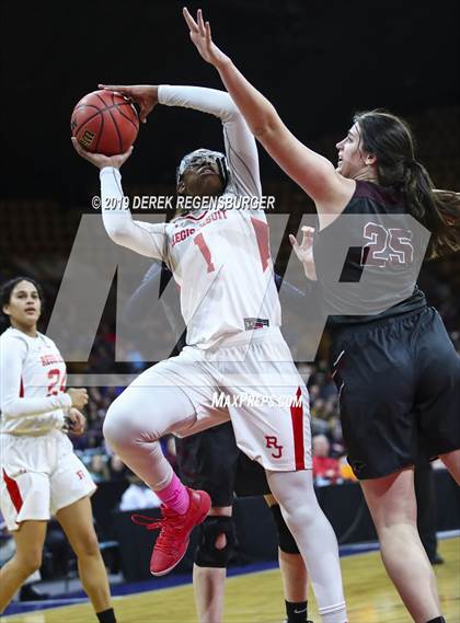 Thumbnail 3 in Regis Jesuit vs Horizon (CHSAA 5A Great 8) photogallery.