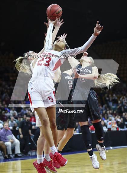 Thumbnail 2 in Regis Jesuit vs Horizon (CHSAA 5A Great 8) photogallery.