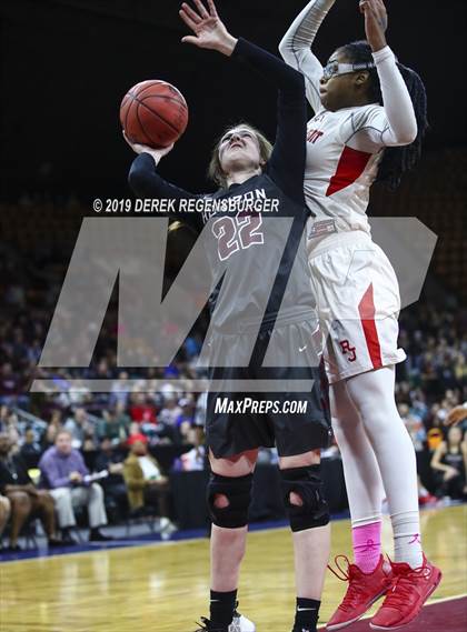 Thumbnail 2 in Regis Jesuit vs Horizon (CHSAA 5A Great 8) photogallery.