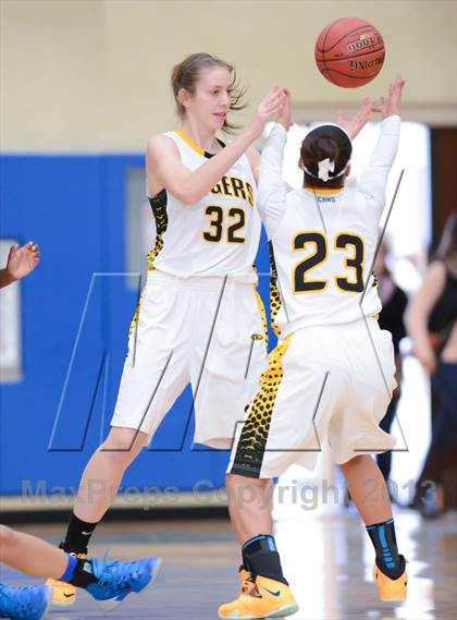 Thumbnail 1 in West Craven vs. Chapel Hill (HighSchoolOT.com Holiday Invitational) photogallery.