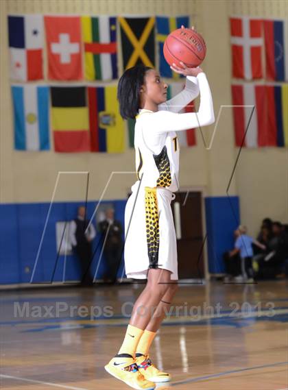 Thumbnail 3 in West Craven vs. Chapel Hill (HighSchoolOT.com Holiday Invitational) photogallery.