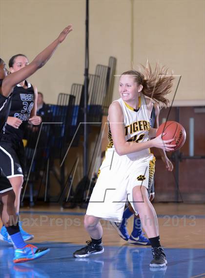 Thumbnail 3 in West Craven vs. Chapel Hill (HighSchoolOT.com Holiday Invitational) photogallery.