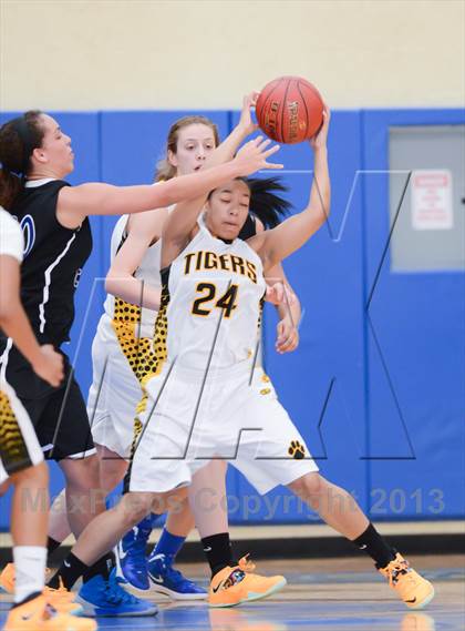 Thumbnail 3 in West Craven vs. Chapel Hill (HighSchoolOT.com Holiday Invitational) photogallery.