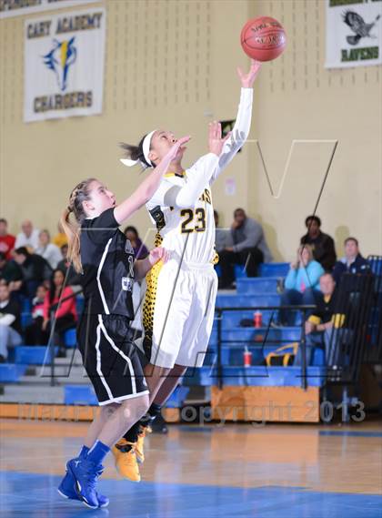 Thumbnail 1 in West Craven vs. Chapel Hill (HighSchoolOT.com Holiday Invitational) photogallery.