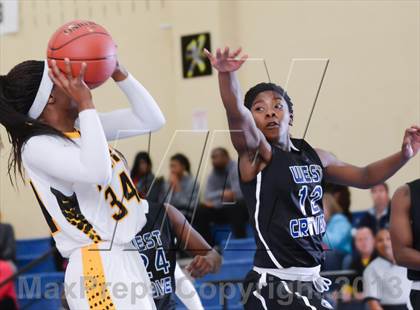 Thumbnail 2 in West Craven vs. Chapel Hill (HighSchoolOT.com Holiday Invitational) photogallery.