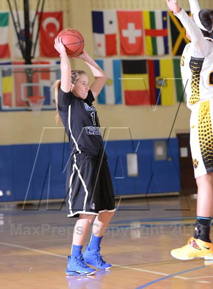 Thumbnail 1 in West Craven vs. Chapel Hill (HighSchoolOT.com Holiday Invitational) photogallery.