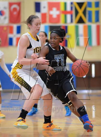 Thumbnail 1 in West Craven vs. Chapel Hill (HighSchoolOT.com Holiday Invitational) photogallery.