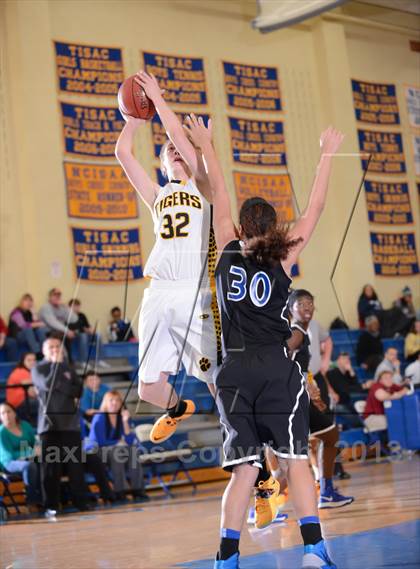 Thumbnail 2 in West Craven vs. Chapel Hill (HighSchoolOT.com Holiday Invitational) photogallery.
