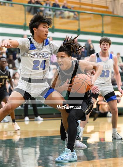 Thumbnail 2 in Timberline vs. Capital (IHSAA 5A District III Round 1) photogallery.