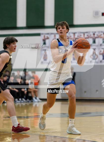Thumbnail 3 in Timberline vs. Capital (IHSAA 5A District III Round 1) photogallery.