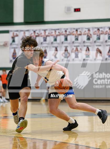 Thumbnail 3 in Timberline vs. Capital (IHSAA 5A District III Round 1) photogallery.