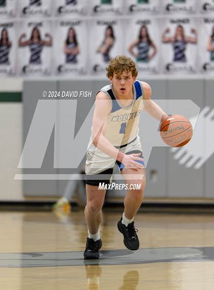 Thumbnail 2 in Timberline vs. Capital (IHSAA 5A District III Round 1) photogallery.