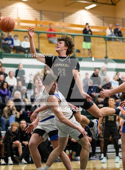 Thumbnail 1 in Timberline vs. Capital (IHSAA 5A District III Round 1) photogallery.