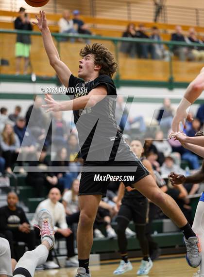 Thumbnail 1 in Timberline vs. Capital (IHSAA 5A District III Round 1) photogallery.