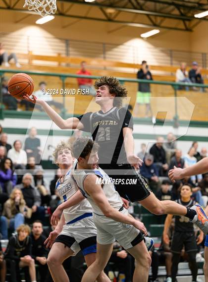 Thumbnail 3 in Timberline vs. Capital (IHSAA 5A District III Round 1) photogallery.
