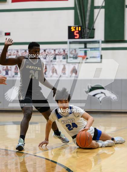 Thumbnail 1 in Timberline vs. Capital (IHSAA 5A District III Round 1) photogallery.
