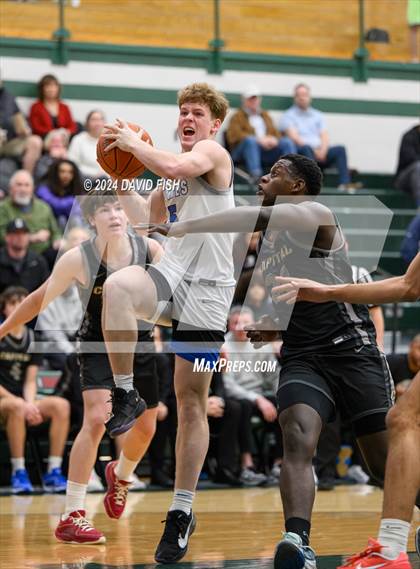 Thumbnail 1 in Timberline vs. Capital (IHSAA 5A District III Round 1) photogallery.