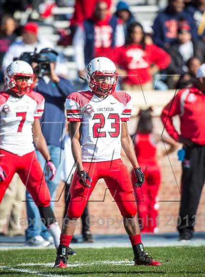 Thumbnail 1 in Lake Taylor vs. Stone Bridge (VHSL AAA D5 Final) photogallery.
