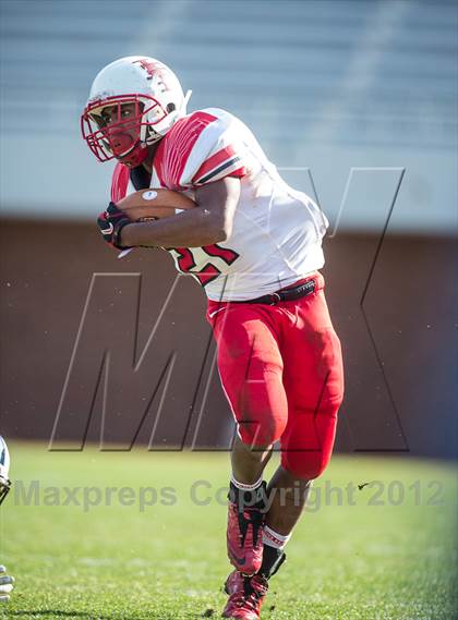 Thumbnail 2 in Lake Taylor vs. Stone Bridge (VHSL AAA D5 Final) photogallery.