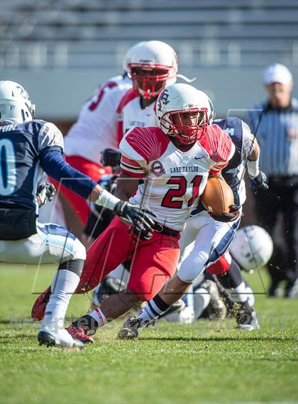 Thumbnail 1 in Lake Taylor vs. Stone Bridge (VHSL AAA D5 Final) photogallery.