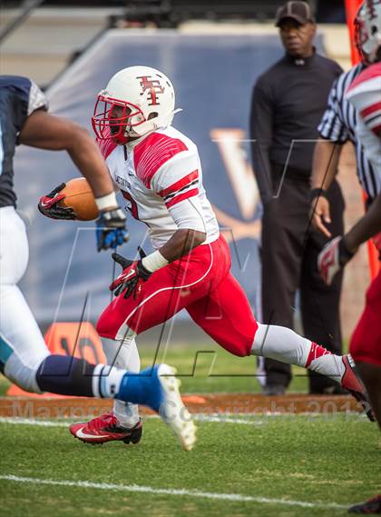 Thumbnail 3 in Lake Taylor vs. Stone Bridge (VHSL AAA D5 Final) photogallery.