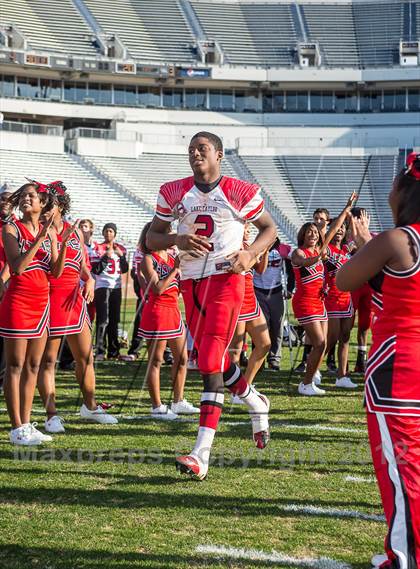 Thumbnail 2 in Lake Taylor vs. Stone Bridge (VHSL AAA D5 Final) photogallery.