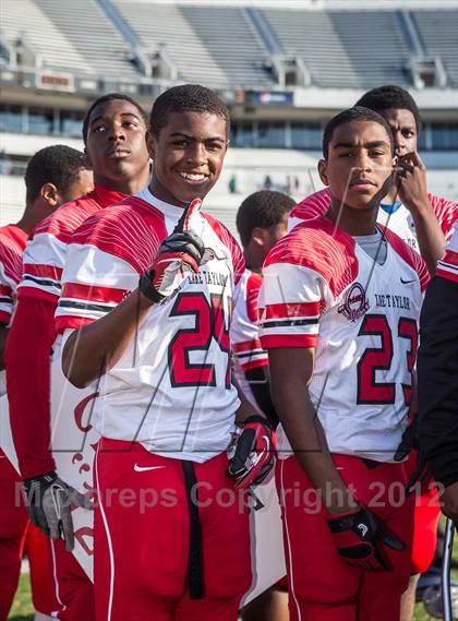 Thumbnail 1 in Lake Taylor vs. Stone Bridge (VHSL AAA D5 Final) photogallery.