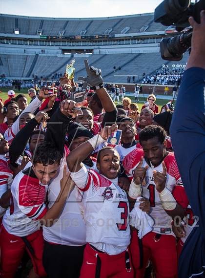 Thumbnail 1 in Lake Taylor vs. Stone Bridge (VHSL AAA D5 Final) photogallery.