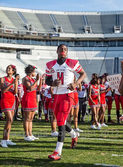 Thumbnail 3 in Lake Taylor vs. Stone Bridge (VHSL AAA D5 Final) photogallery.