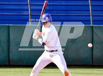 Thumbnail 3 in Mater Dei vs Bishop Gorman (Scrimmage) photogallery.