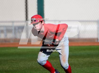 Thumbnail 3 in Mater Dei vs Bishop Gorman (Scrimmage) photogallery.