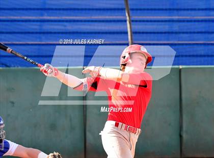 Thumbnail 2 in Mater Dei vs Bishop Gorman (Scrimmage) photogallery.
