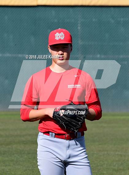 Thumbnail 3 in Mater Dei vs Bishop Gorman (Scrimmage) photogallery.