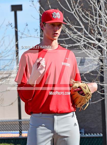 Thumbnail 1 in Mater Dei vs Bishop Gorman (Scrimmage) photogallery.