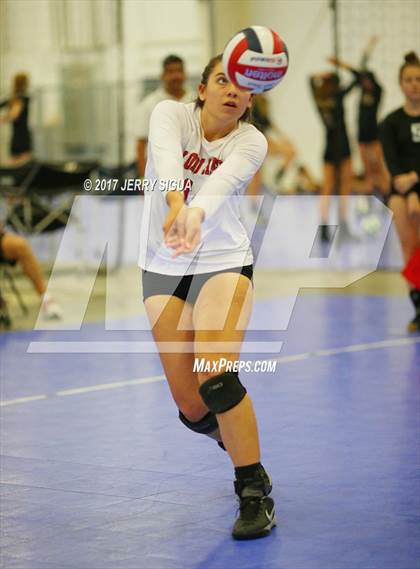 Thumbnail 2 in Folsom vs Lodi (CIVT Pre-Season Varsity Tournament) photogallery.