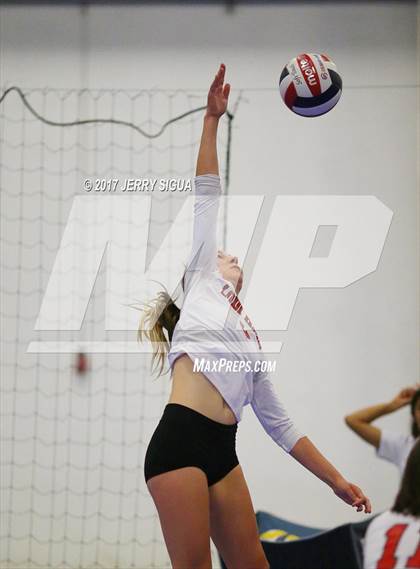 Thumbnail 3 in Folsom vs Lodi (CIVT Pre-Season Varsity Tournament) photogallery.