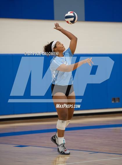 Thumbnail 2 in Uvalde @ Harlan photogallery.
