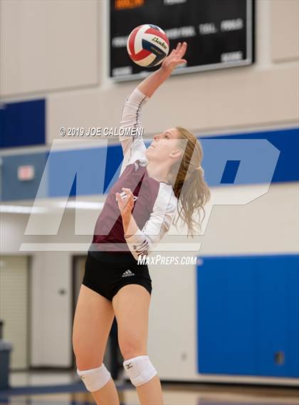 Thumbnail 2 in Uvalde @ Harlan photogallery.
