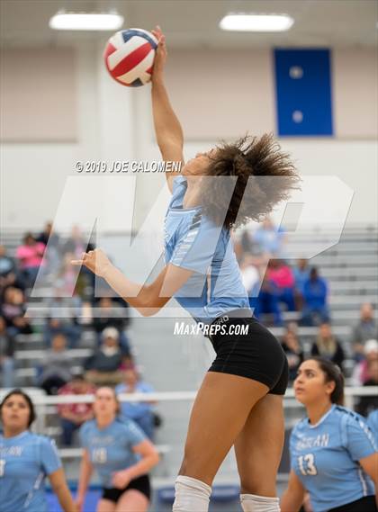 Thumbnail 2 in Uvalde @ Harlan photogallery.