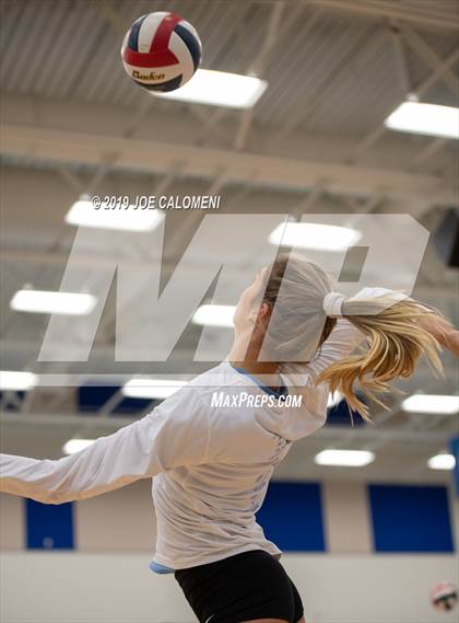 Thumbnail 3 in Uvalde @ Harlan photogallery.