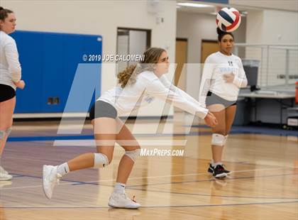 Thumbnail 3 in Uvalde @ Harlan photogallery.