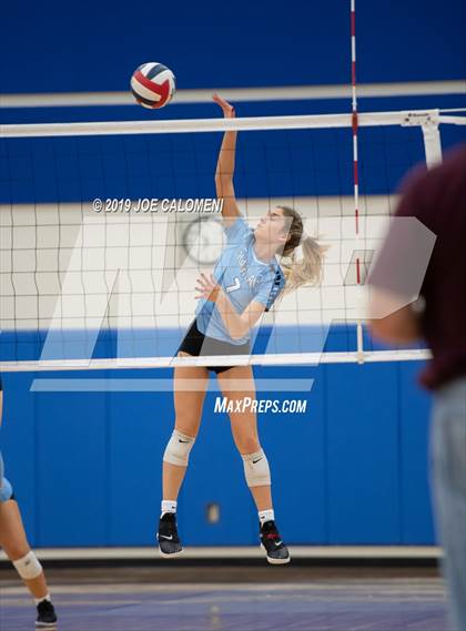 Thumbnail 2 in Uvalde @ Harlan photogallery.