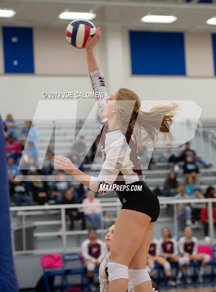Thumbnail 1 in Uvalde @ Harlan photogallery.