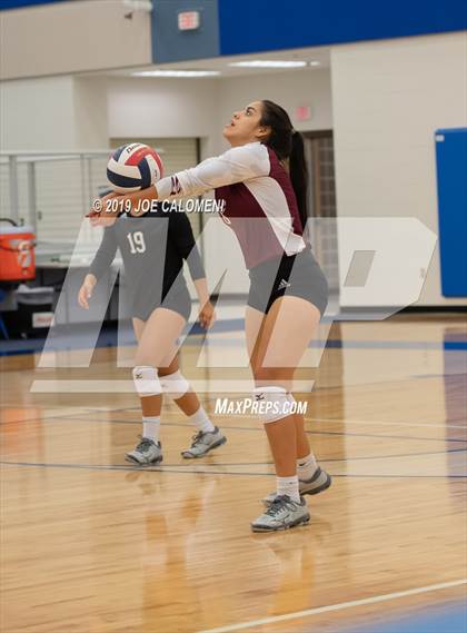 Thumbnail 2 in Uvalde @ Harlan photogallery.
