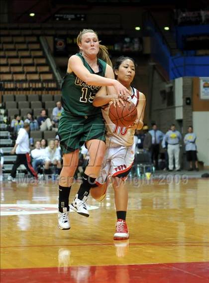 Thumbnail 3 in Hanford vs. Garces (CIF CS D2 Final) photogallery.