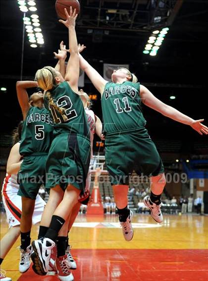Thumbnail 2 in Hanford vs. Garces (CIF CS D2 Final) photogallery.